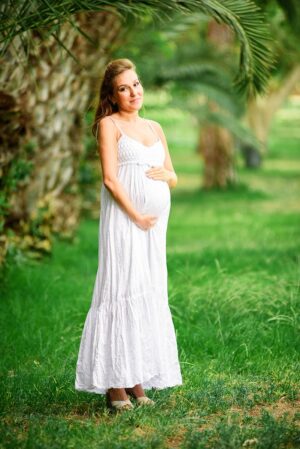 שמלות לצילומי הריון להשכרה